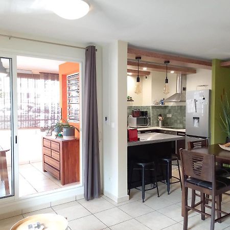 Bel Appartement Avec Terrasse Proche Des Plages Saint-Gilles-les Bains Kültér fotó