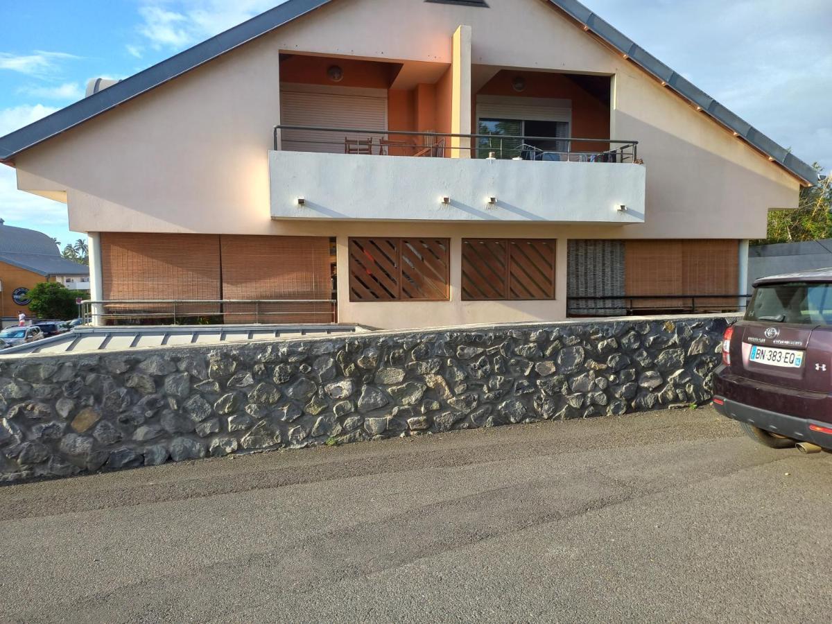 Bel Appartement Avec Terrasse Proche Des Plages Saint-Gilles-les Bains Kültér fotó